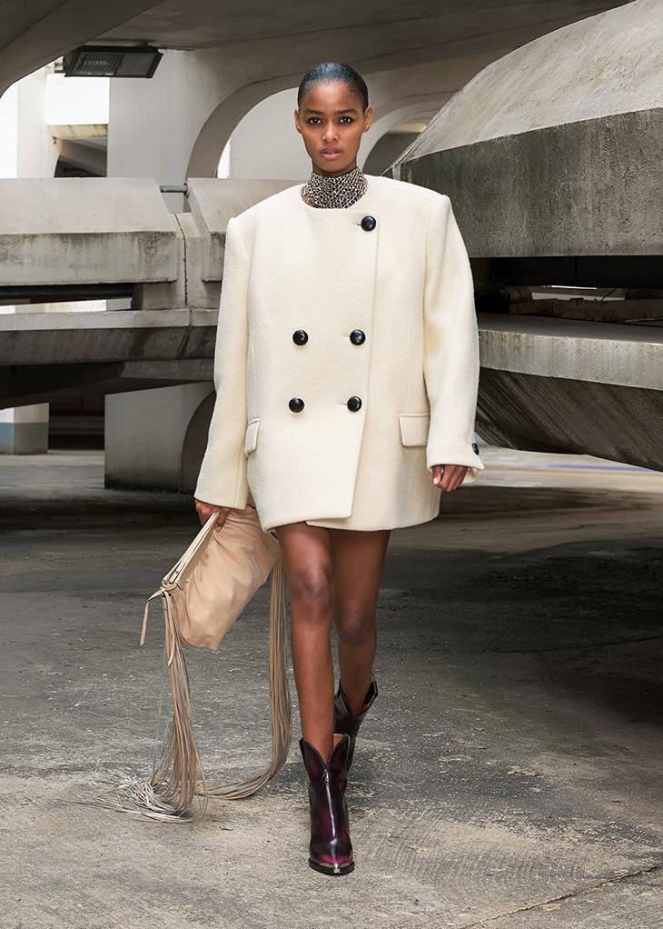 7 rewelacyjnych scenerii pokazów światowych kolekcji na jesień/zimę 2021/22