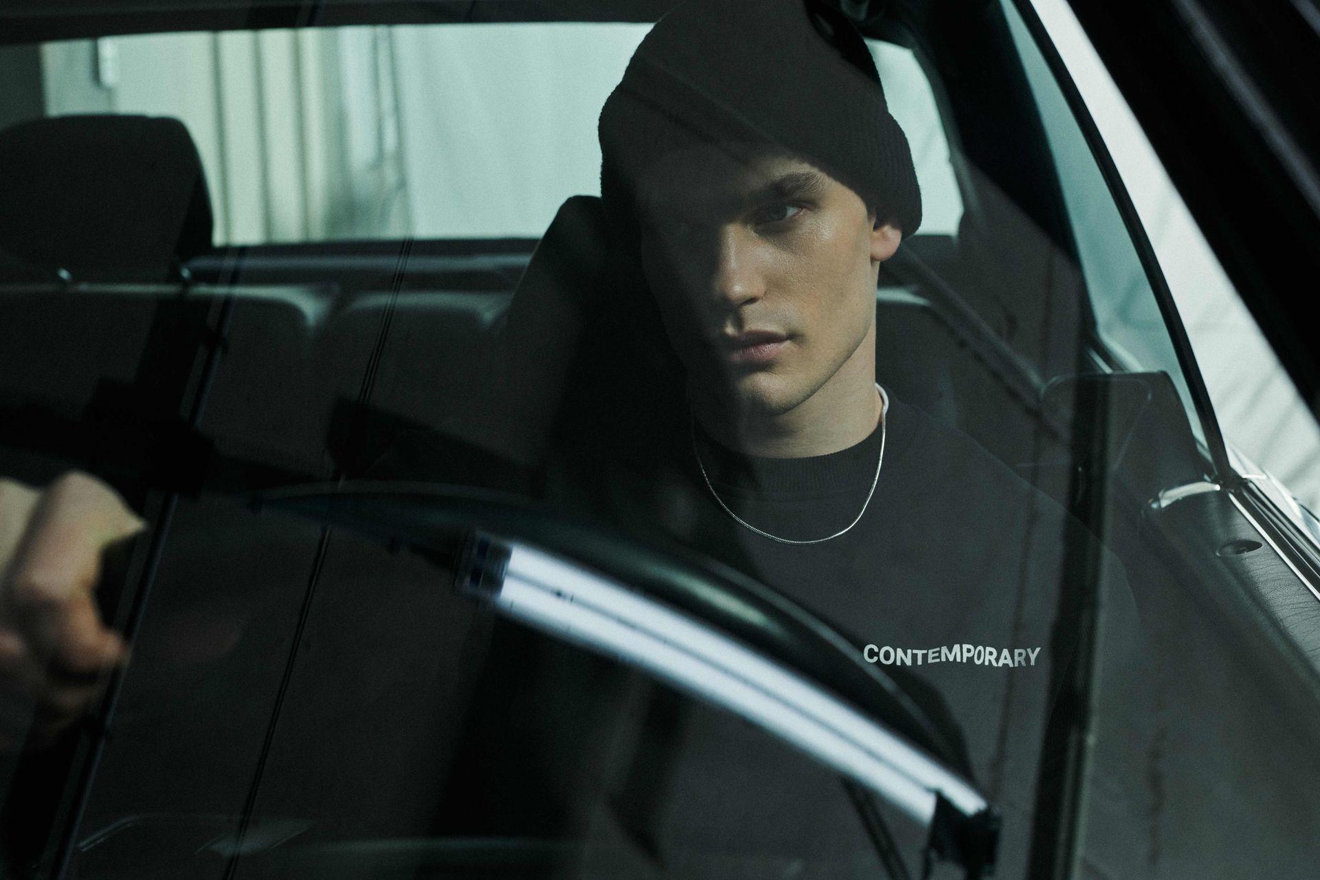 Idea, prostota, wartość. Kolekcja Pako Lorente jako manifest i właściwy wybór