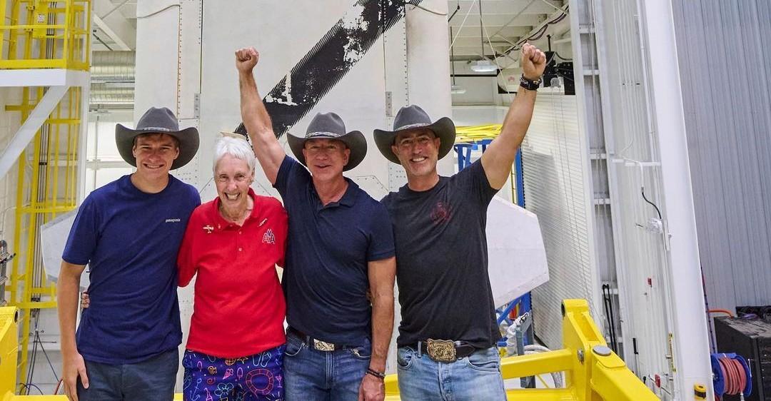 Wiadomo kto poleci w kosmos z Jeffem Bezosem. Wybór może zaskakiwać