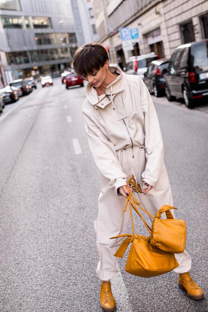 Wyróżnij się w miejskim tłumie! Przedstawiamy kolekcję Kazar X Kasia