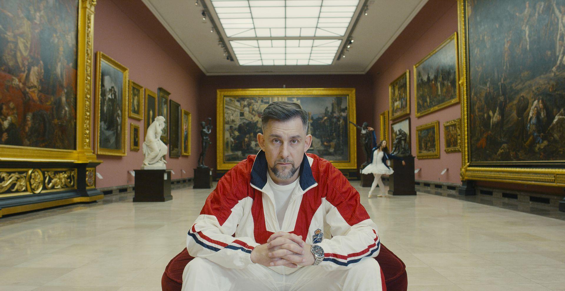 Sokół w nowym singlu płacze pięścią w stół, a do nowego albumu coraz bliżej