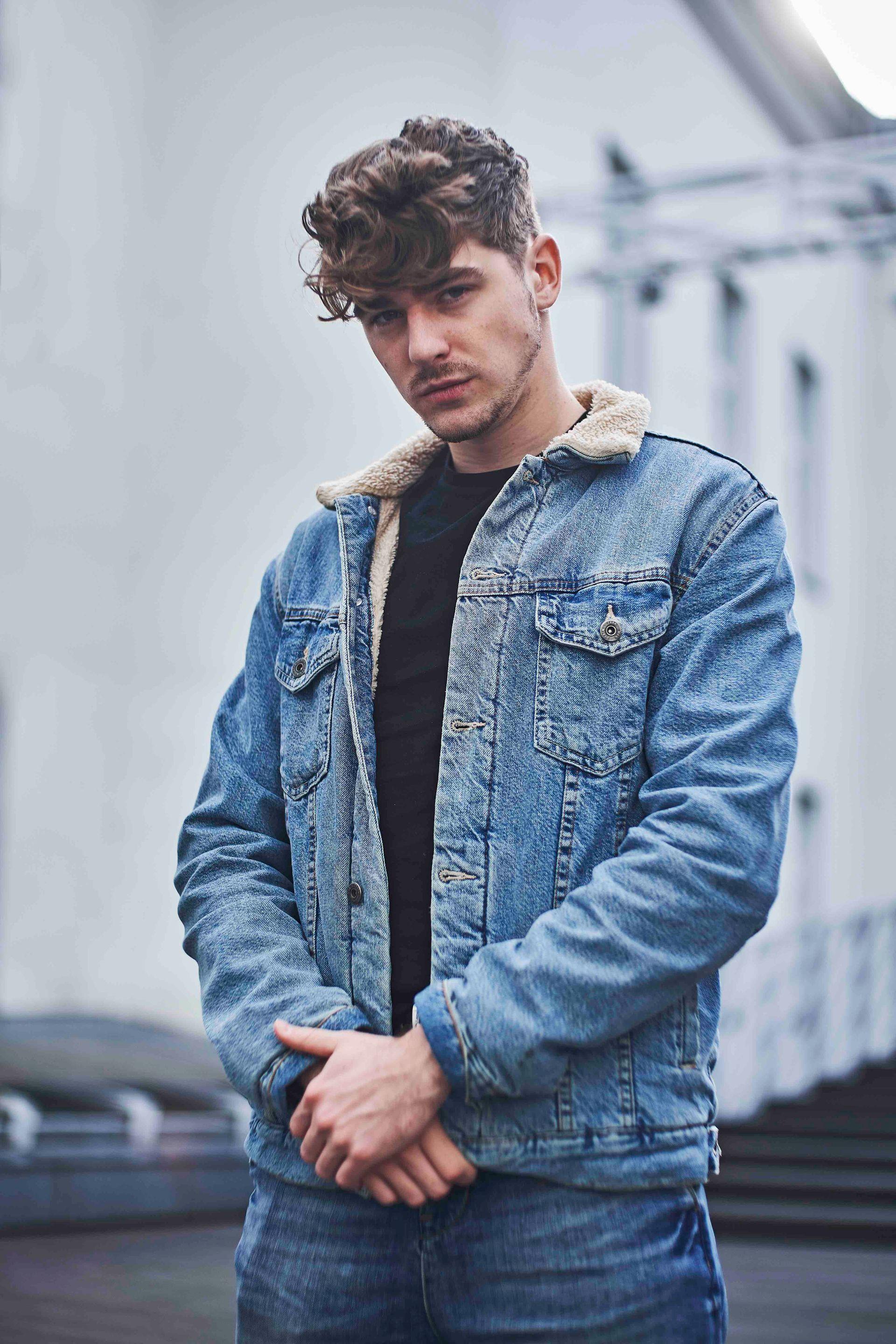 Zabłysnął w nagrodzonych „Wszystkich naszych strachach”. Kim jest Oskar Rybaczek? [wywiad]