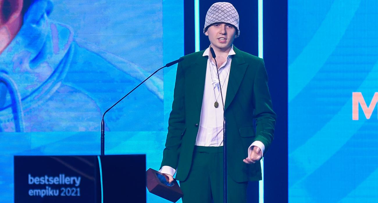 Mata odbiera nagrodę i... apeluje o depenalizację marihuany. „Cała Polska jest w niej zakochana"