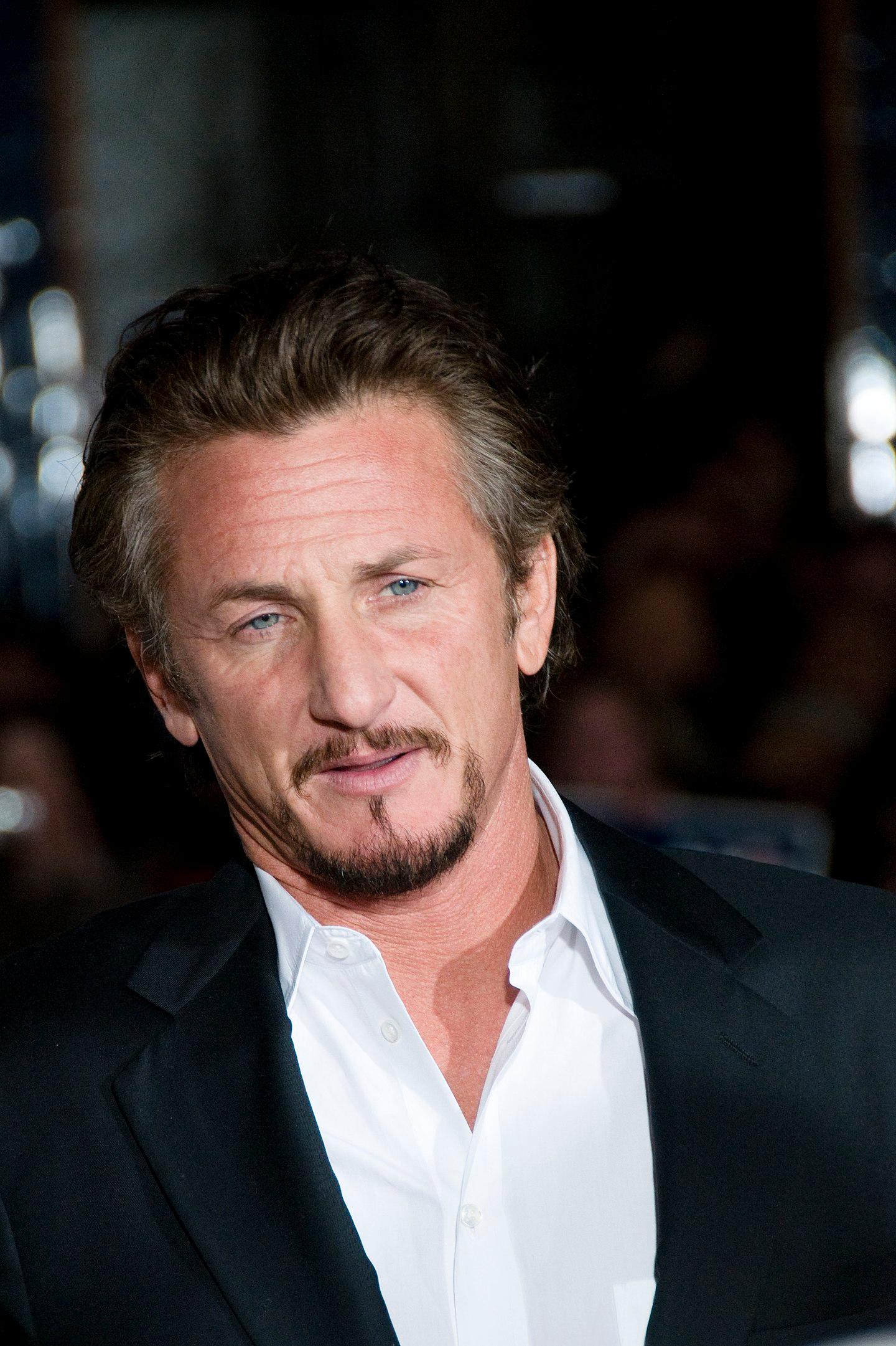 Sean Penn założył konto na Instagramie. Postuje oczywiście o pomocy Ukrainie