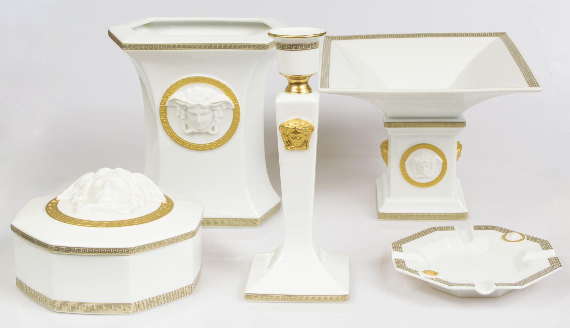 85-letni mężczyzna ukradł wazon Versace. To był prezent dla żony