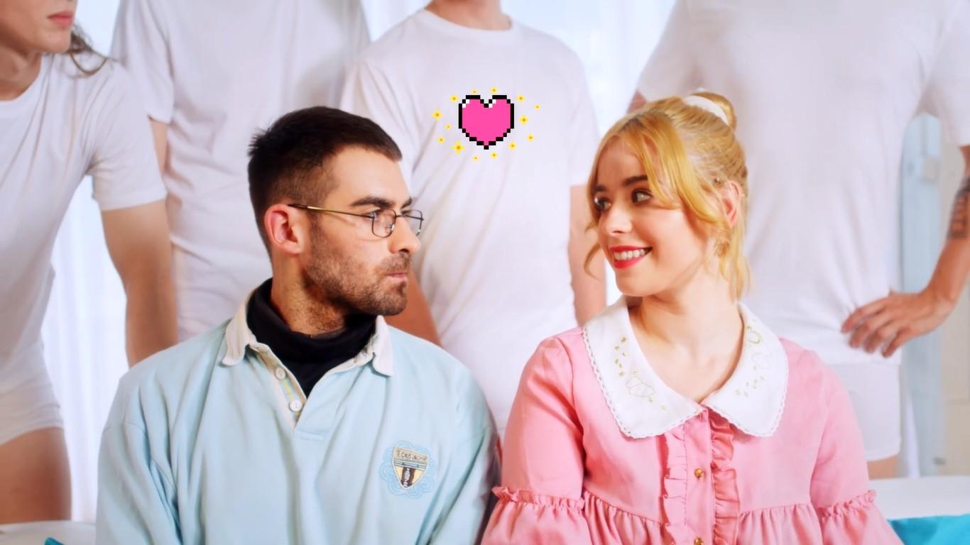 Marie uderza w anony, które podrywają ją w sieci. W klipie zagrał... Jakub Grabowski (Quebo)