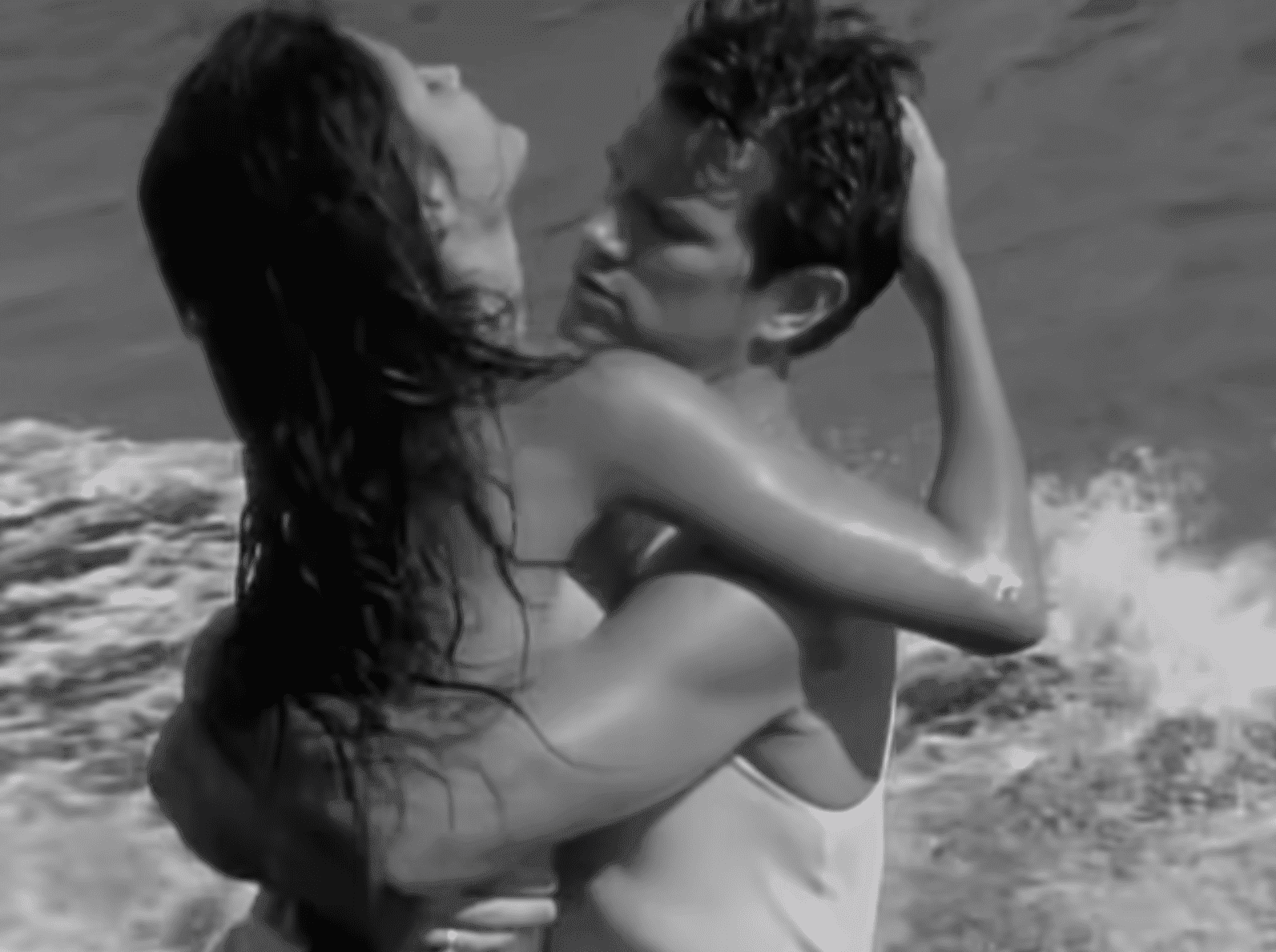 W łóżku z Bordo: utwory na ukojenie (czy raczej pobudzenie?) zmysłów