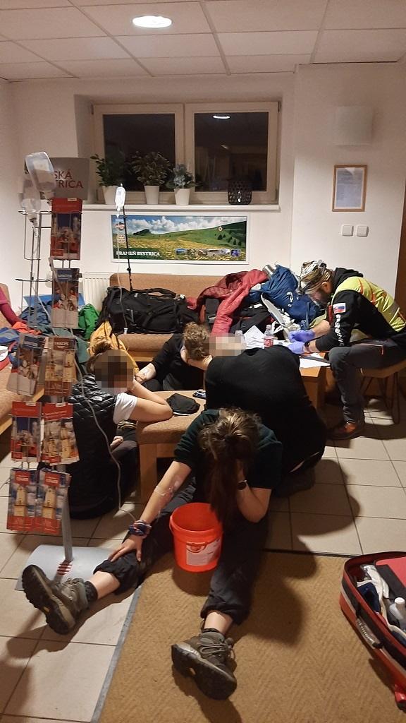 Słowacja. Polscy turyści poczęstowani na szlaku ciastkami z niespodzianką. Interweniowali ratownicy