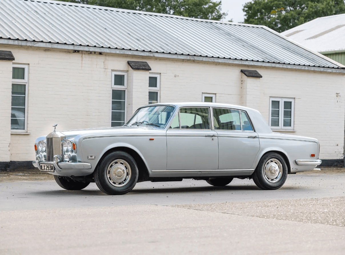 Pierwszy Rolls-Royce Freddiego Mercury’ego sprzedany – pieniądze trafią do Ukrainy