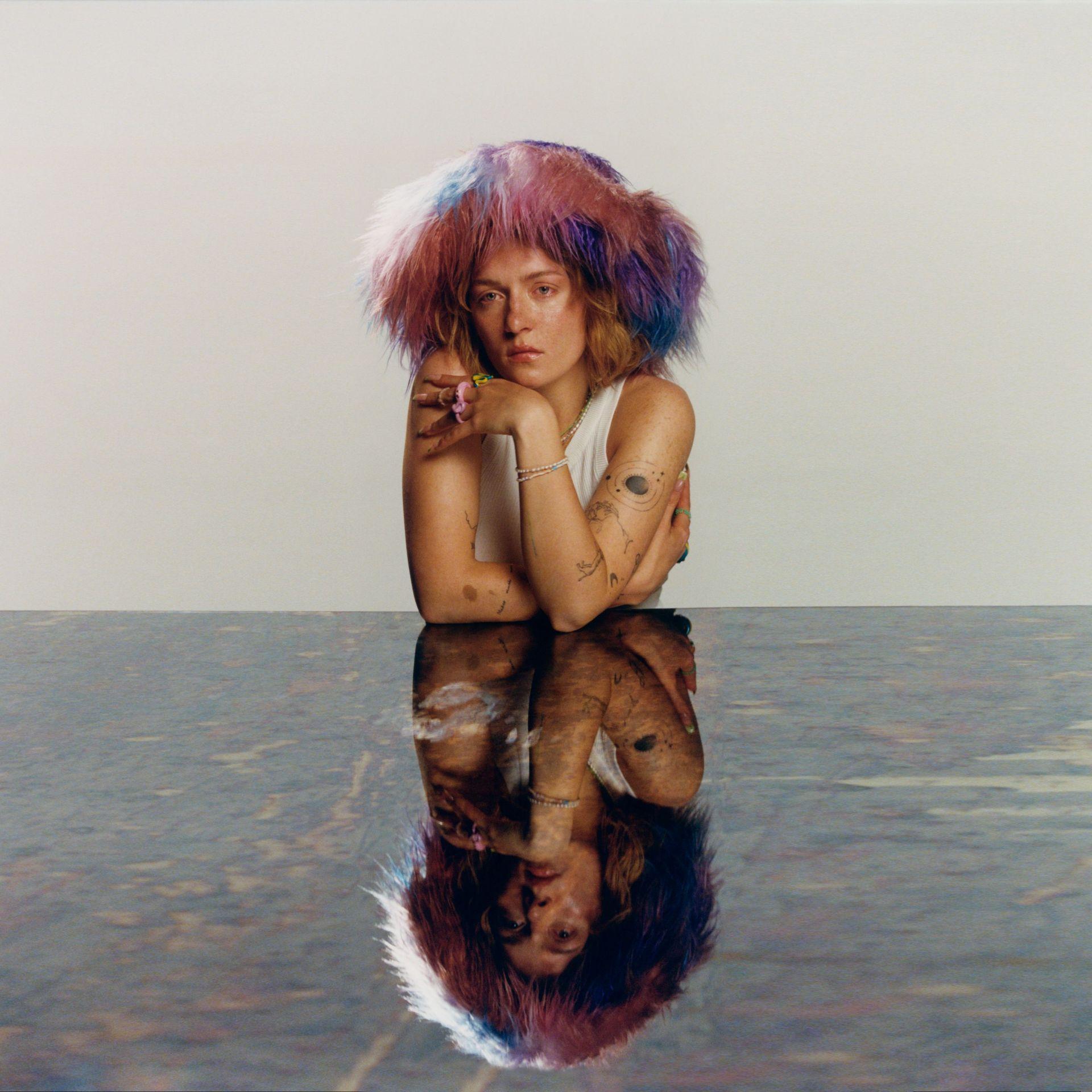 Ofelia: „Szkoła to środowisko, w którym dzieci wrażliwe są zdane wyłącznie na siebie” [WYWIAD]