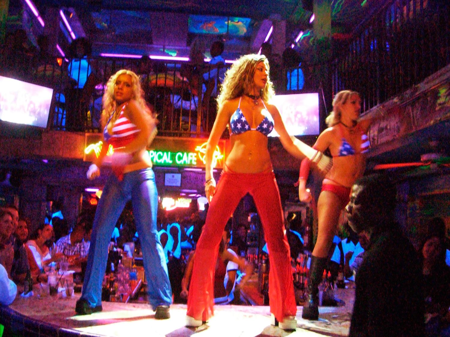 [Z archiwum K MAG] Miami, czyli miejsce, gdzie umierają neony