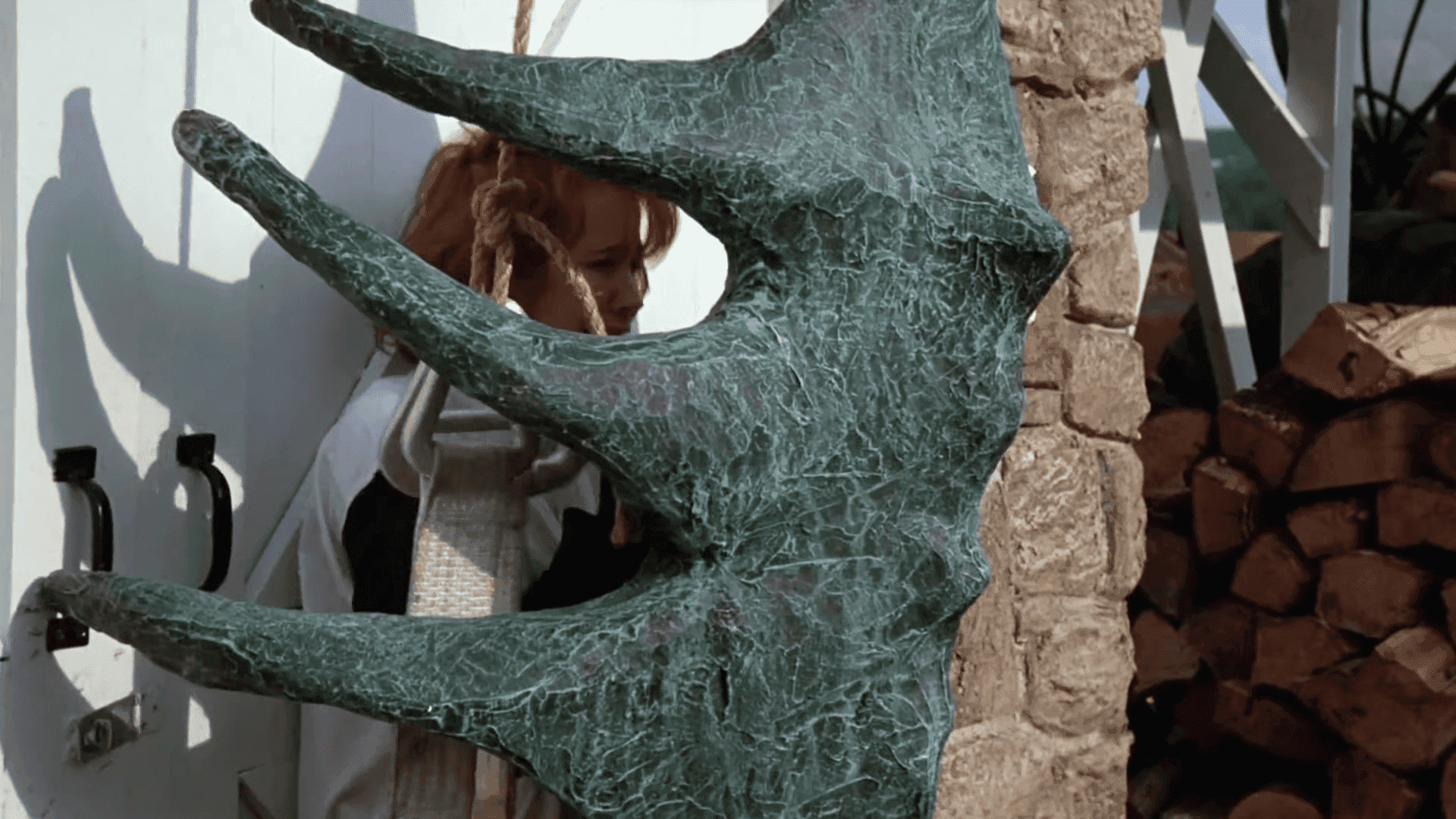 Trzecia kradzież na planie „Beetlejuice 2” – kolejne rzeźby zniknęły