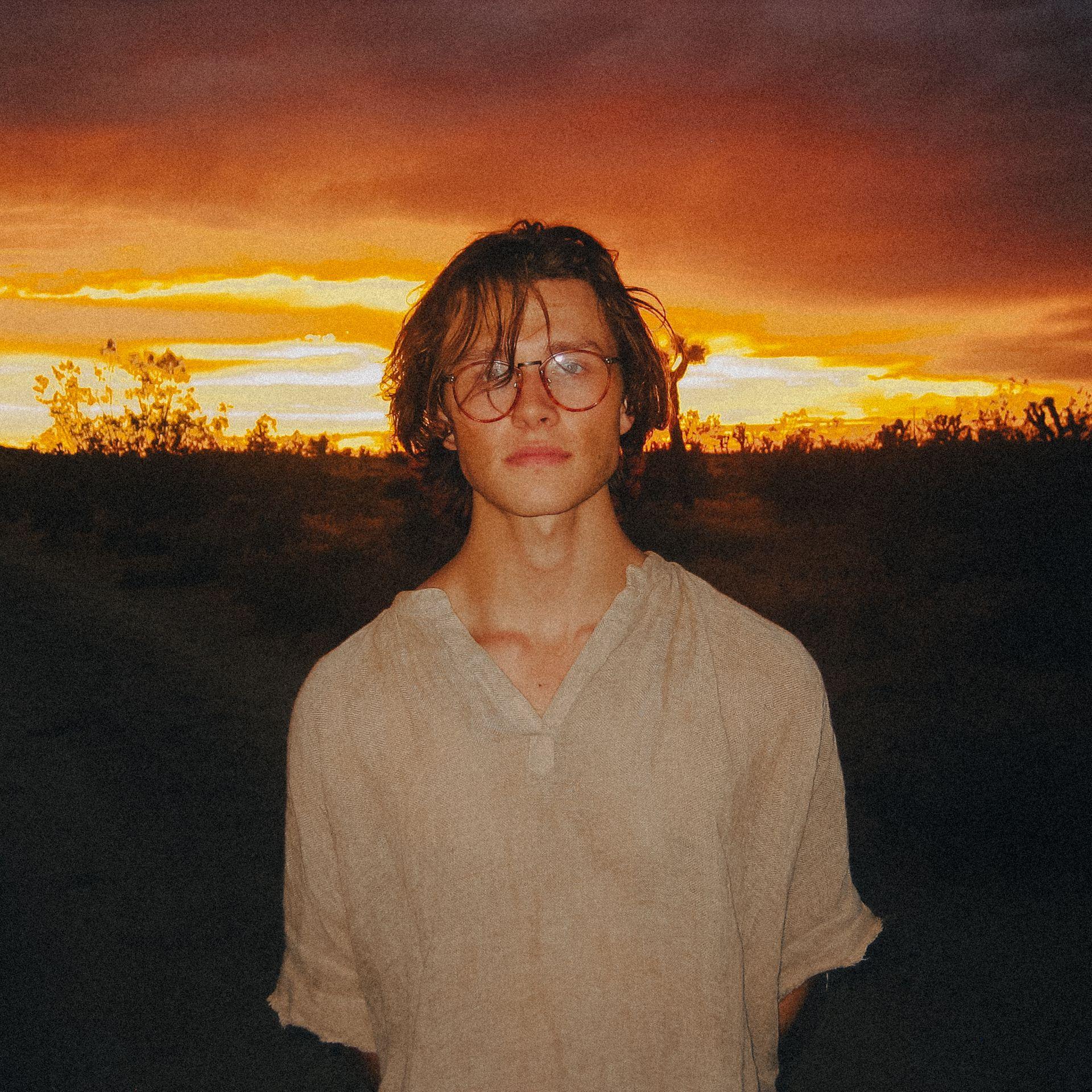 David Kushner: „Żaden człowiek nie powinien być tak czczony” [WYWIAD]