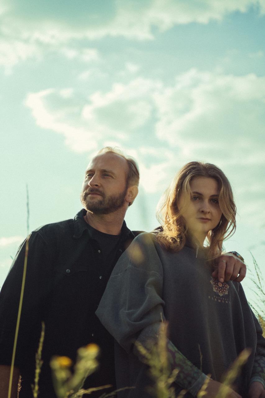 Borysz Szyc z córką we wrażliwym filmie o aborcji. „Miało cię nie być” już w kinach