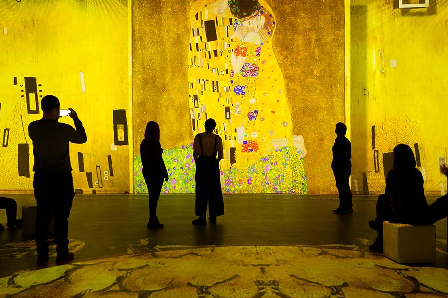 Multimedialna wystawa Klimta w Warszawie