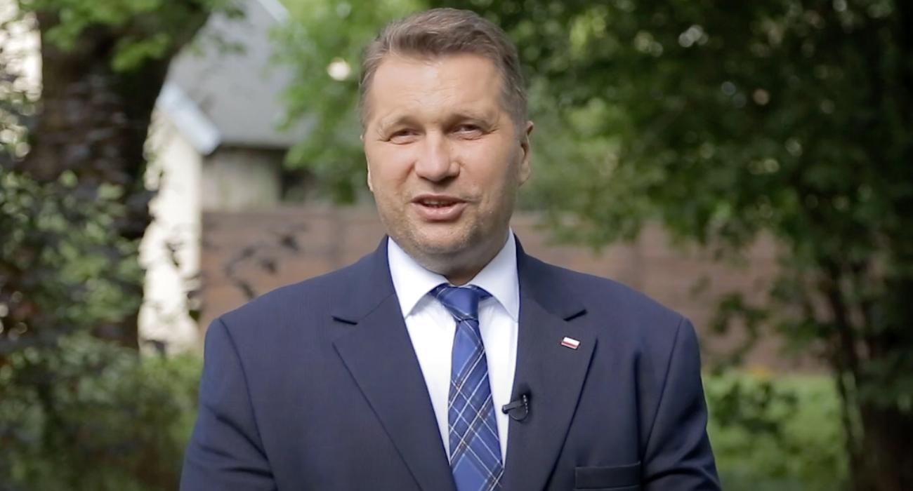 Dzika impreza techno w dworku, gdzie biuro ma poseł Czarnek. „Szczyt chamstwa”