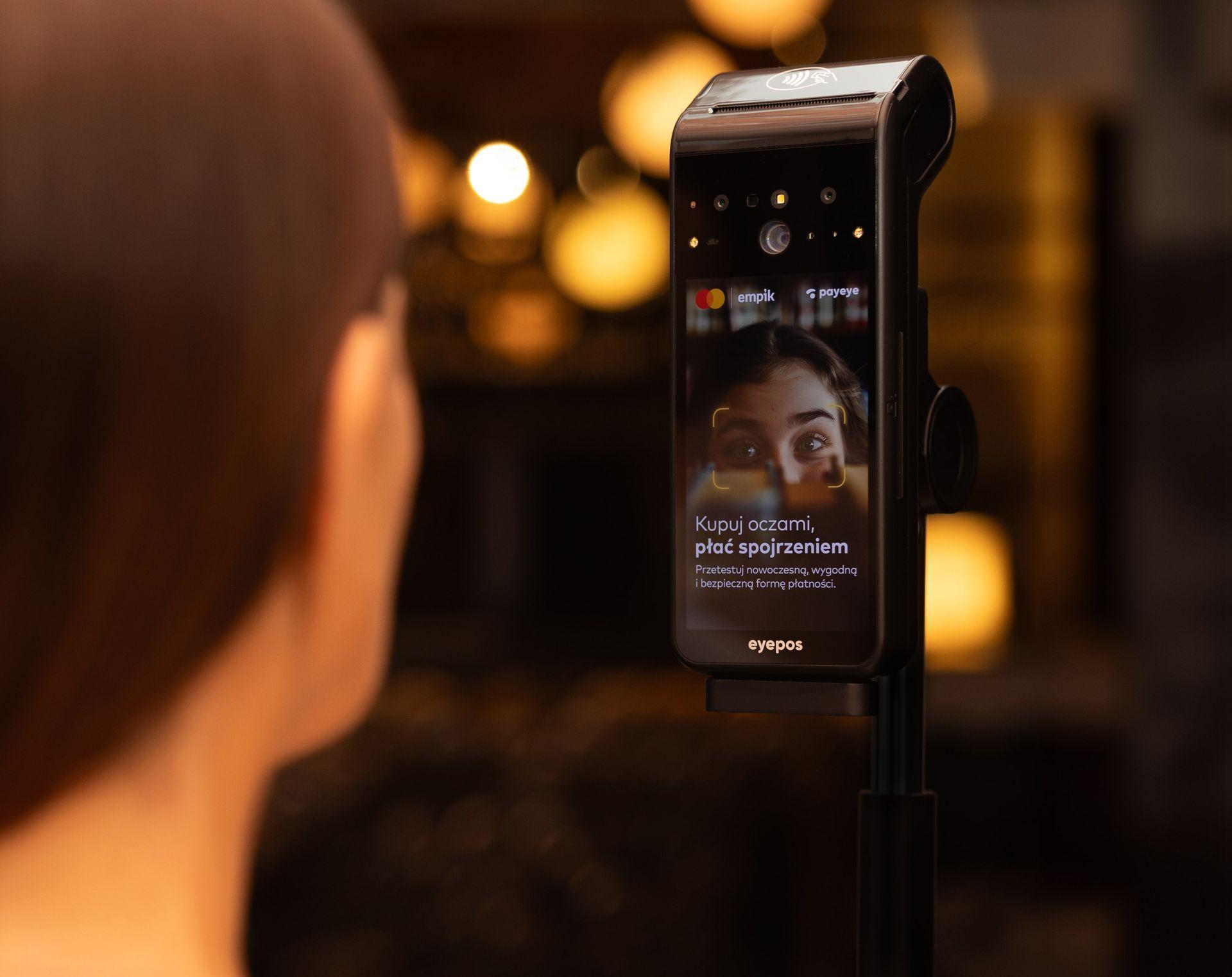 Rachunek na ładne oczy – rewolucja w płatności