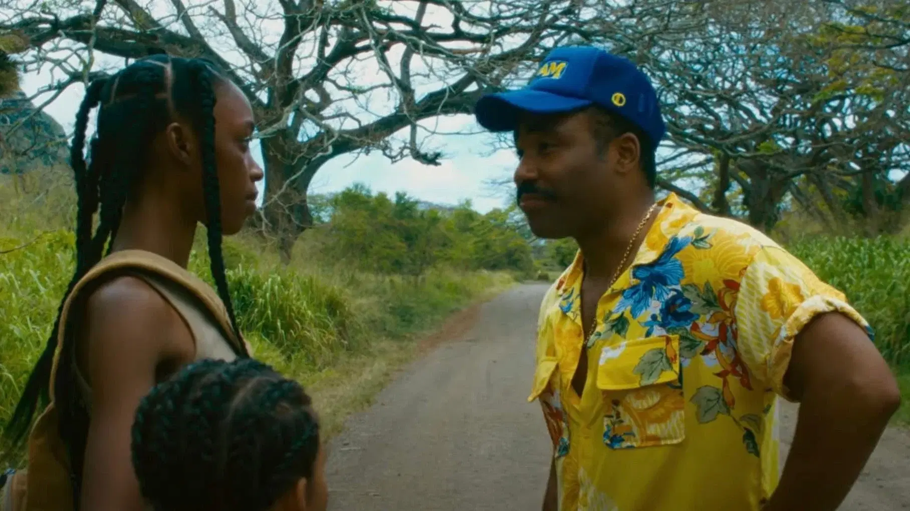 Nowy Film Donalda Glovera. Premiera wkrótce [ZWIASTUN]