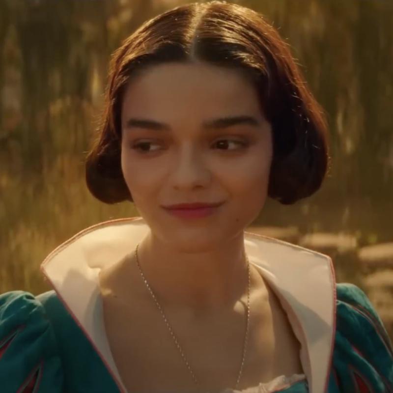 Nowa Królewna Śnieżka jest pół-Kolumbijką. Disney pokazał zwiastun [WIDEO]