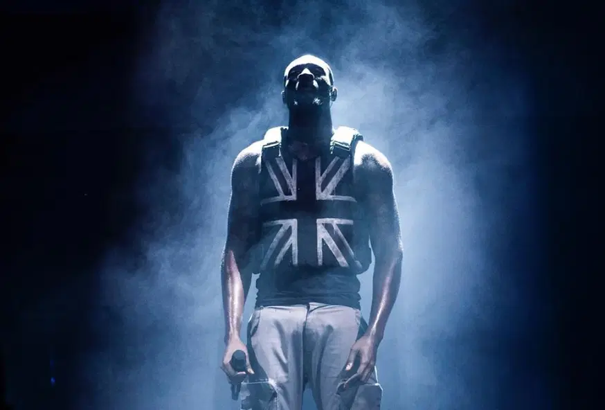 Kamizelka kuloodporna Banksy'ego poszła za 4 mln złotych