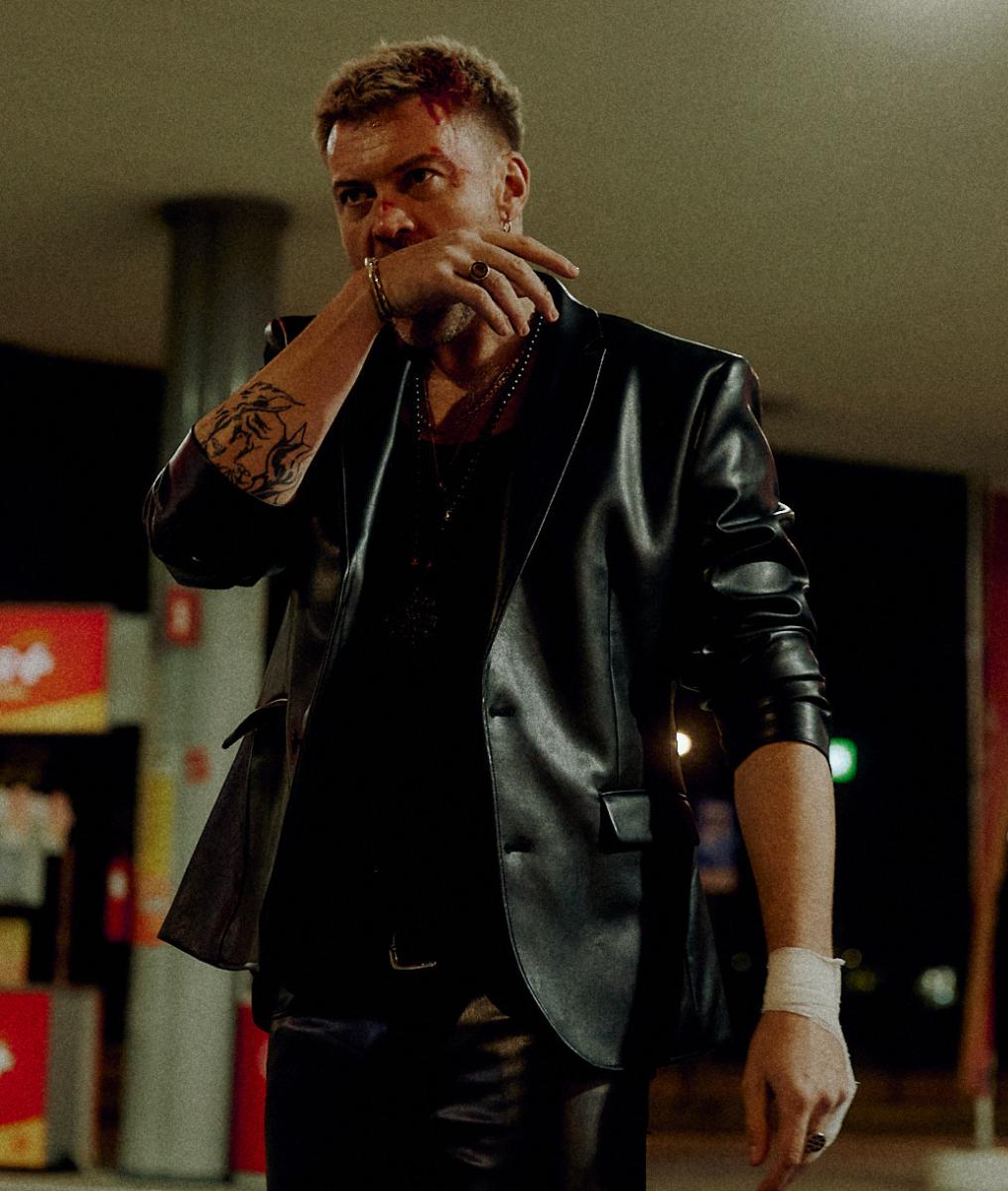 Pamiętacie Wozza? Gwiazdor Afromental powraca po 7 latach i robi to dobrze [WIDEO]