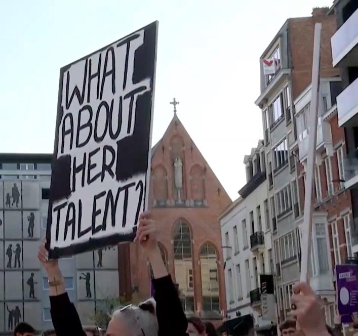 Winny gwałtu student medycyny uniknął kary. Sędzia: „Jest młody i utalentowany”