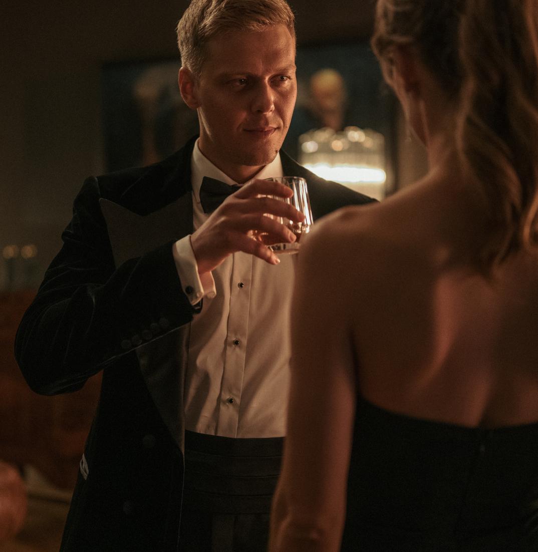 Jakub Gierszał jest wybitny jako Langer i dla niego warto ten serial obejrzeć [RECENZJA]