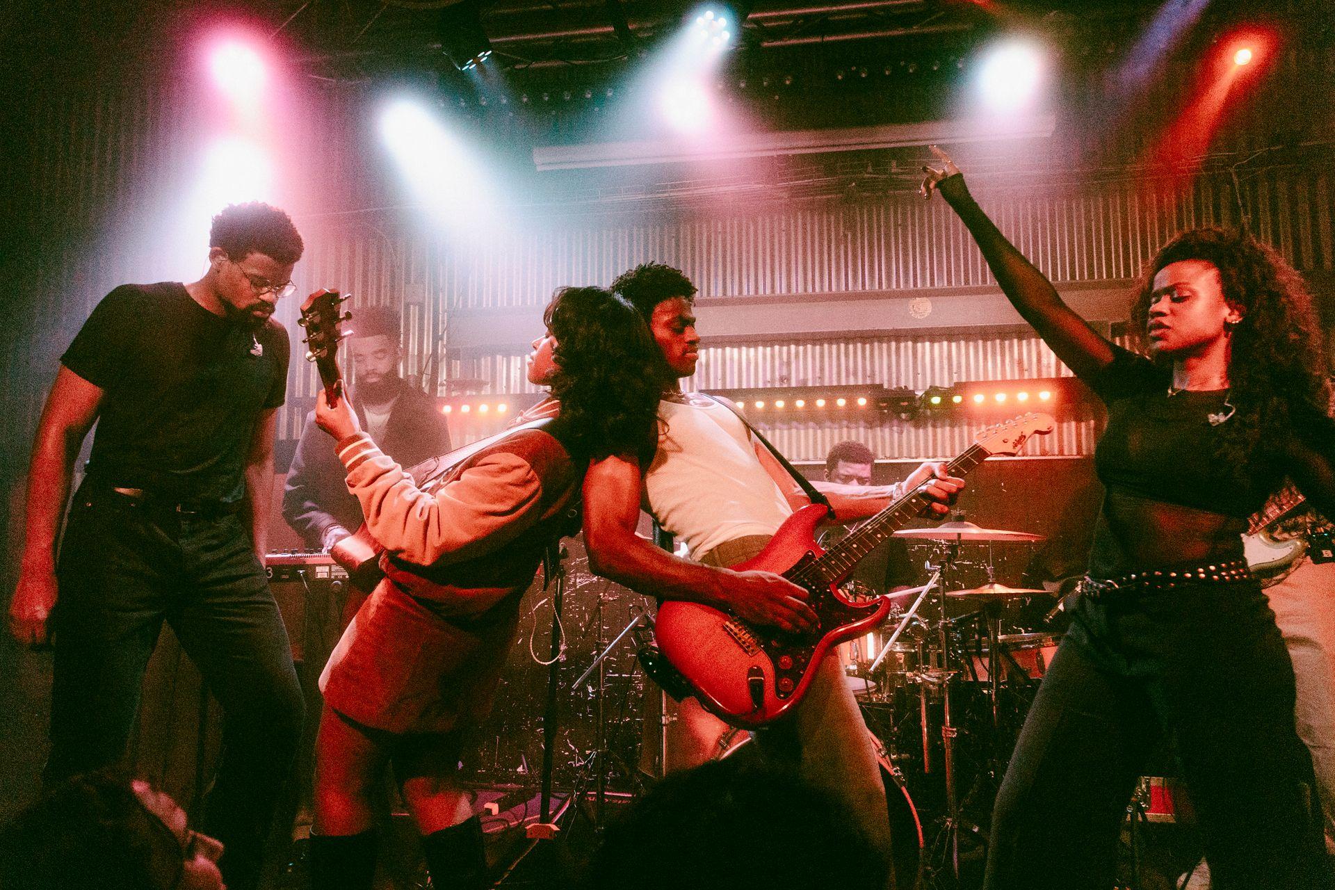 Sześć dróg do szczęścia: przewodnik po koncertach roku 2025, na które czekamy