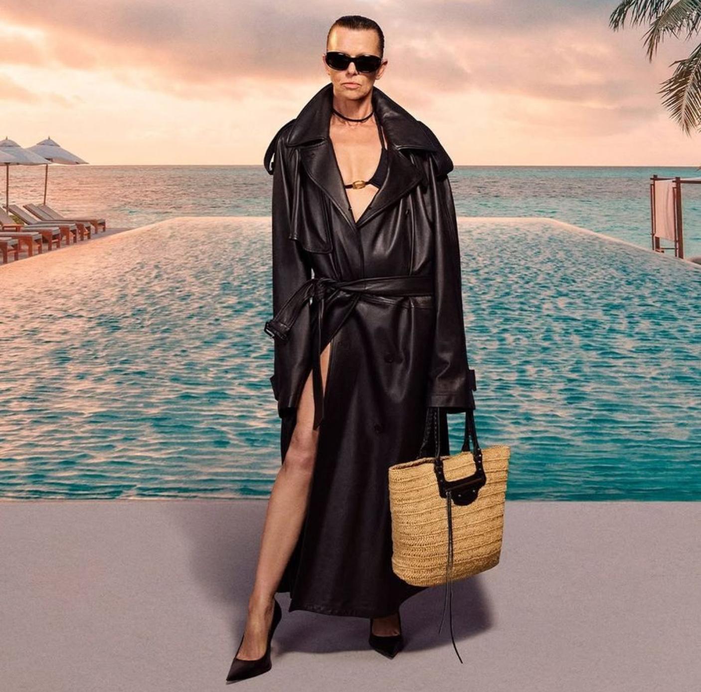 Modelka z chorobą Parkinsona na wybiegu Balenciagi. Wielka zmiana w świecie mody