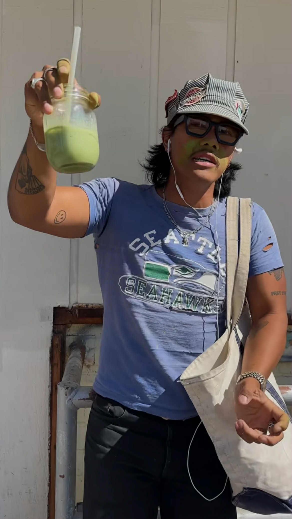 Performative man – nowa odmiana male manipulator