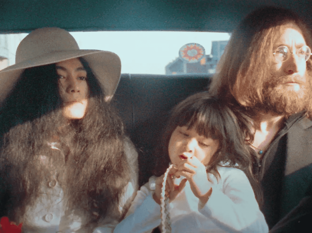 Opowieść inna niż wszystkie. „One to one. John i Yoko” od 12 września w kinach [ZWIASTUN]