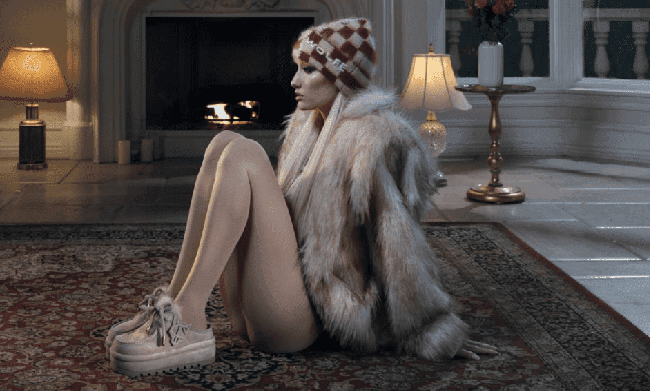 Buty gwiazd na jesień. Odważna kolekcja Naked Wolfe FW 2025