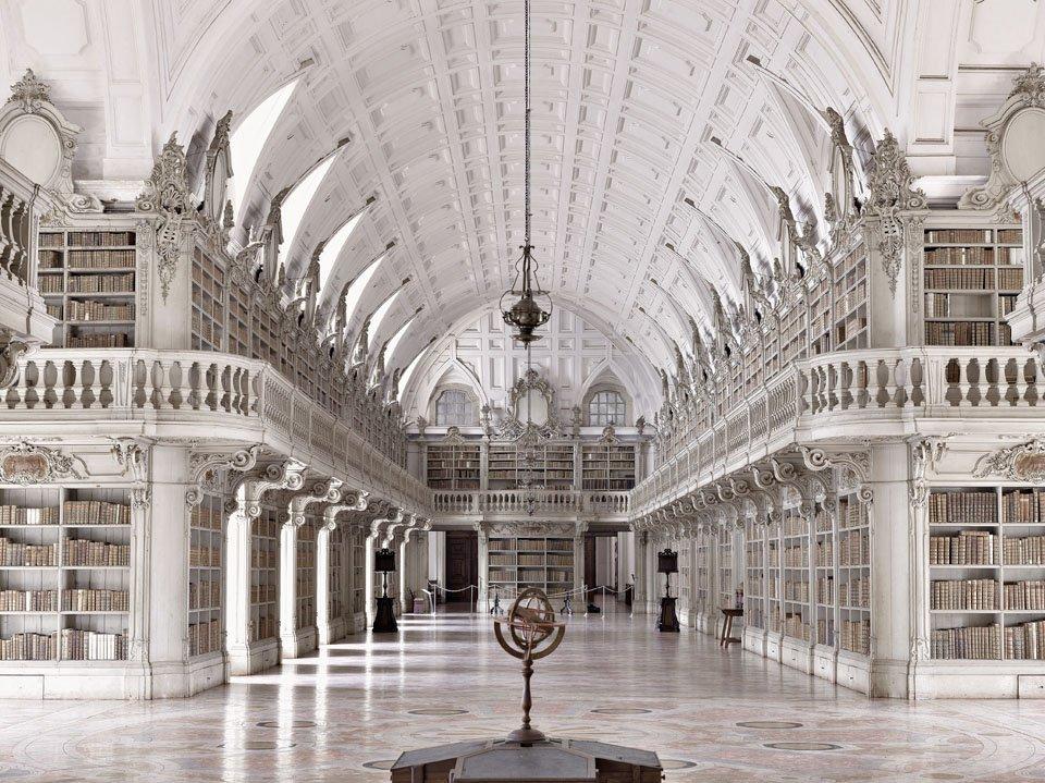 Najbardziej widowiskowe biblioteki świata. Te zdjęcia i wnętrza zapierają dech