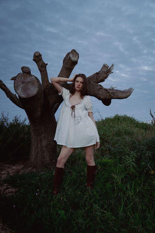  Dark Horse | Model: Tia