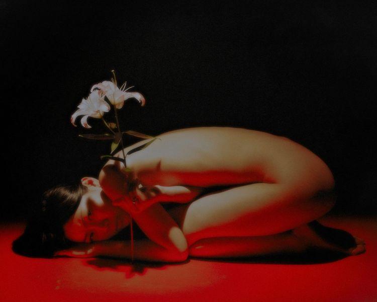 K-ONNECTION: Marcin T. Józefiak w projekcie „Fearless Flowers” szuka niewidzialnego piękna