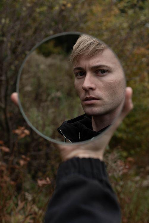 Lustro / Model: @ozdoba_michał