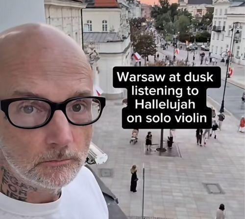 Moby nagrał uliczną skrzypaczkę na Krakowskim Przedmieściu. Wiral z Warszawy [WIDEO]