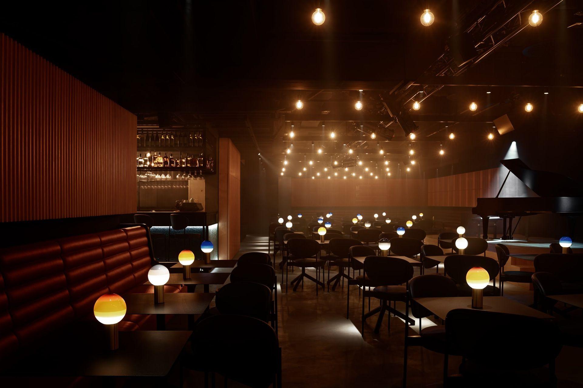 W zeszłym tygodniu ruszył nowy klub jazzowy w Warszawie. Byliśmy tam i Jassmine zrobił na nas spore wrażenie