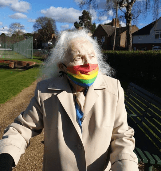 Pani Ania, 94-letnia instagramerka, wyjaśnia nam, dlaczego warto kochać ludzi w internecie [wywiad]