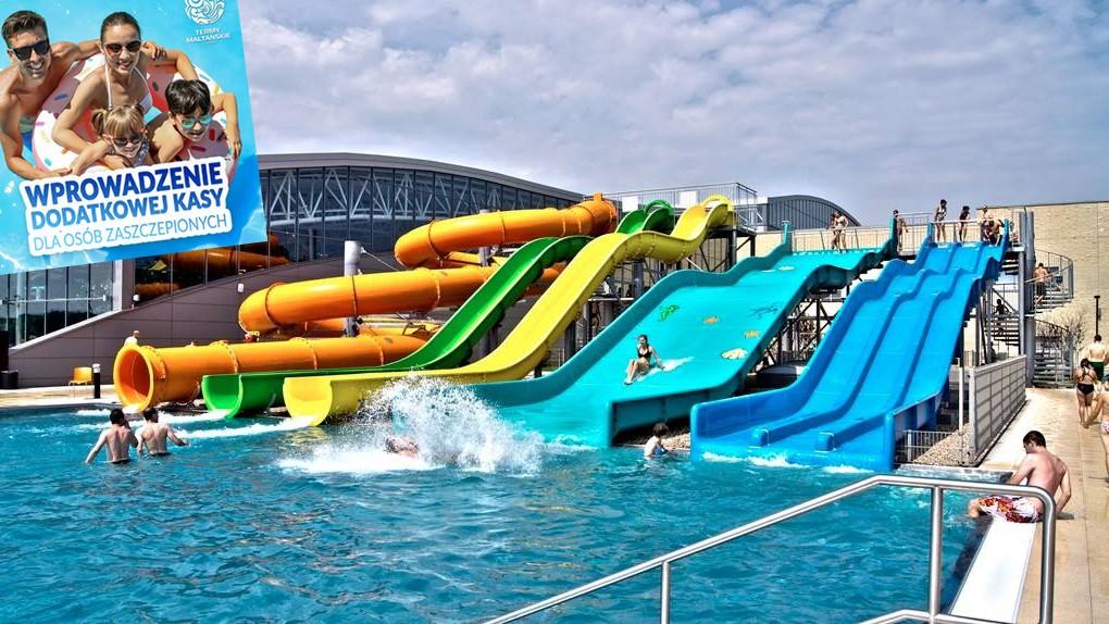 „Dyskryminacja i segregacja". Aquapark wprowadza dodatkową kasę dla zaszczepionych