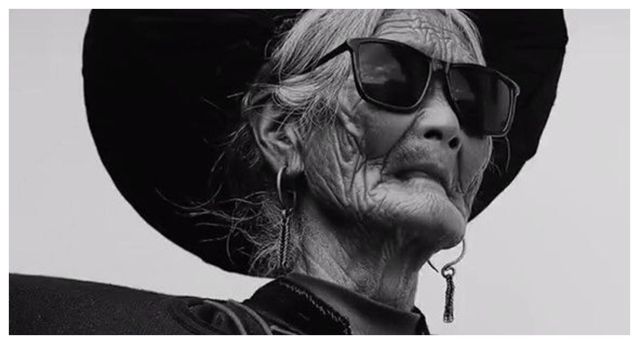 Babcia "Balenciaga"  hitem TikToka