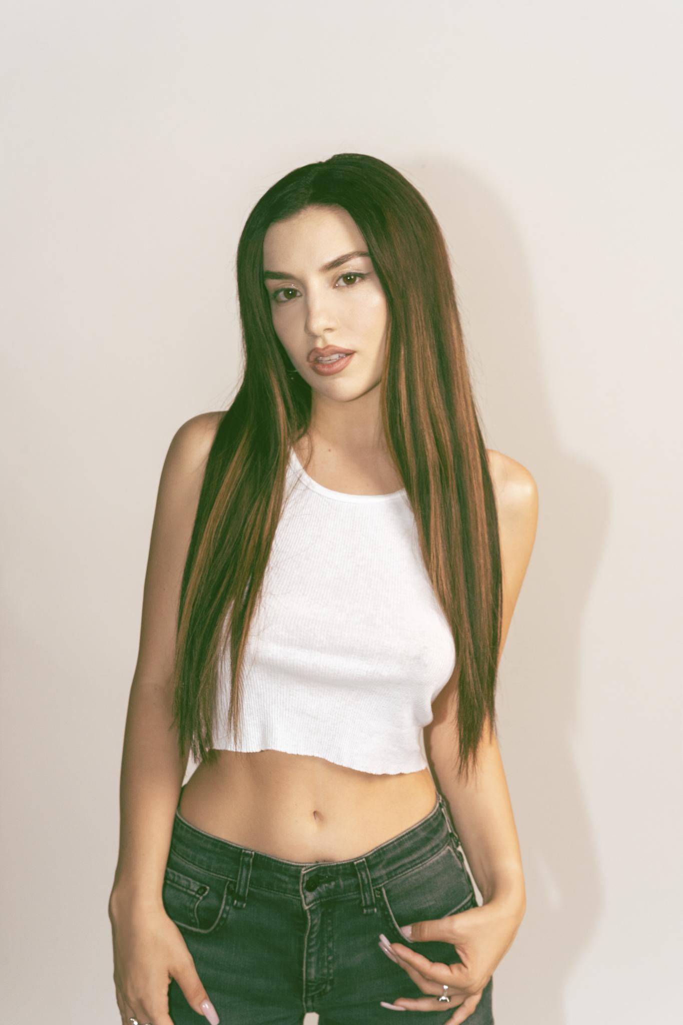 Ava Max: „Jest bardzo wielu mężczyzn u władzy, więc musimy się ich pozbyć” [wywiad]