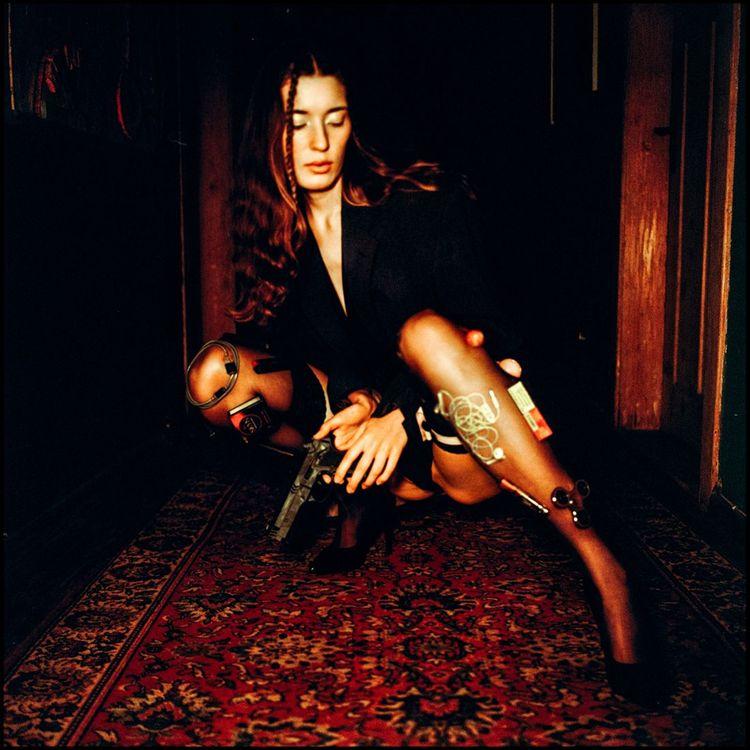 What's in her b̶̶̶a̶̶̶g̶̶̶ tights