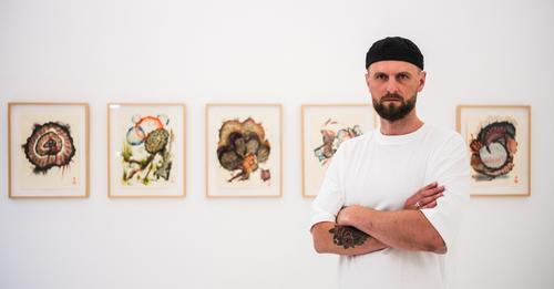 11.Warszawa: „INVISIBLE SHINING", Paweł Swanski