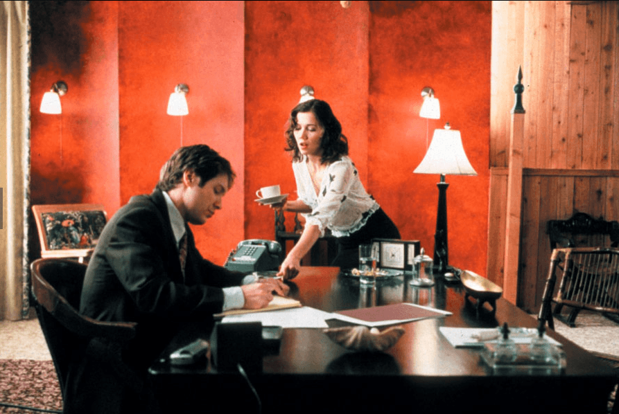 Sekretarka, reż. Steven Shainberg (2002)