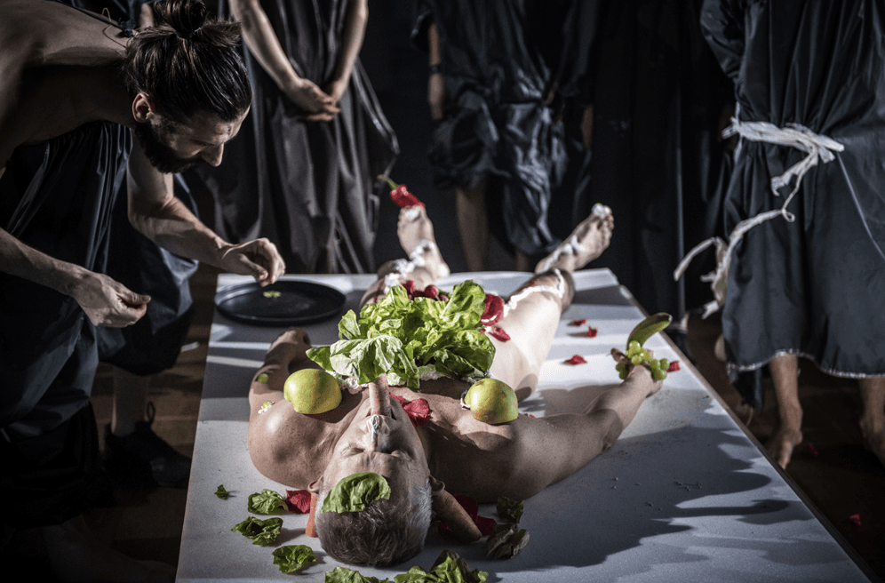 „Uczta” , reż. Krzysztof Garbaczewski, Nowy Teatr, Warszawa