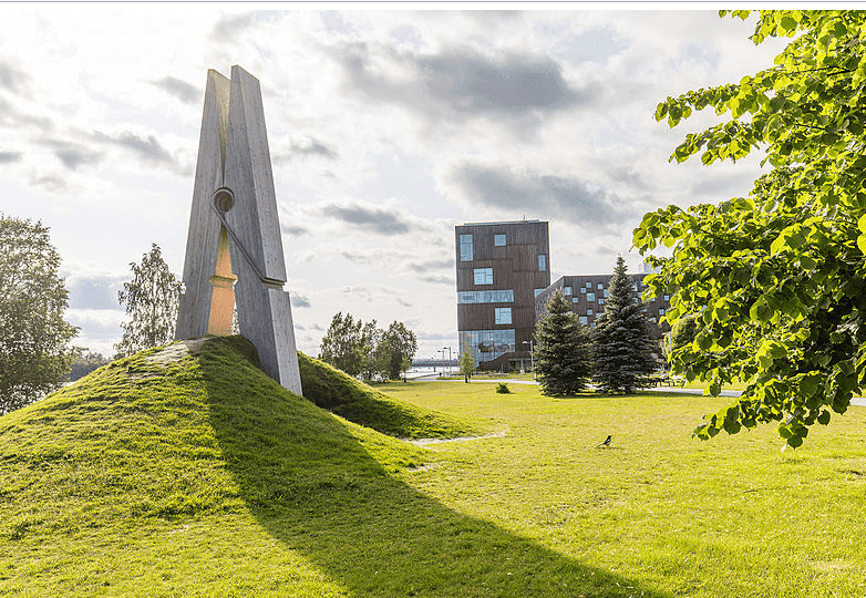 Wielki Spinacz stworzony z dedykacją dla natury