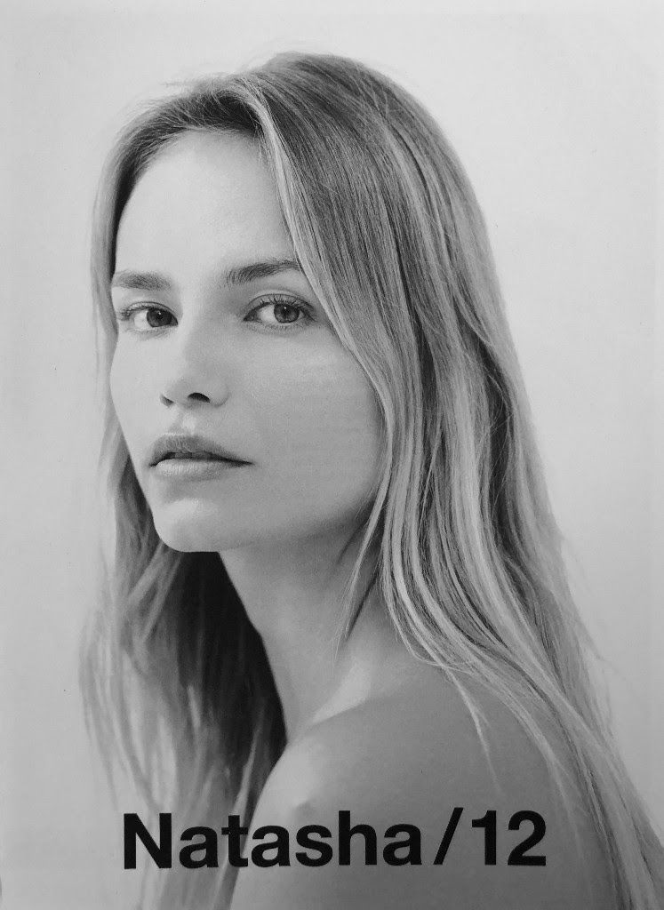 Odważna, naga, piękna Natasha Poly. Cały magazyn poświęcony jest jednej modelce