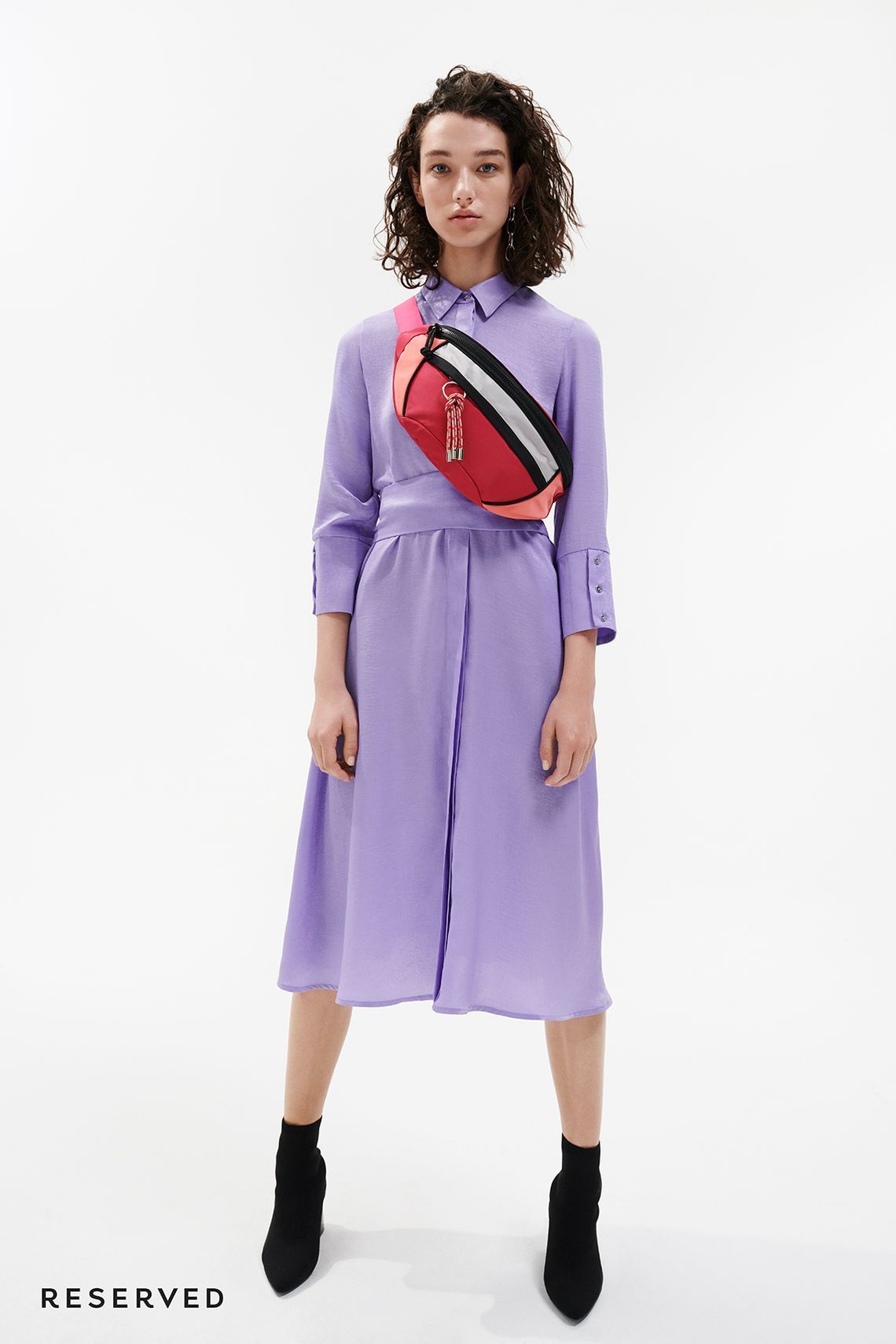 Reserved się zmienia, tym razem w stylu lat 90. i w duchu orientu. Są też aplikacje 3D i świetna modelka