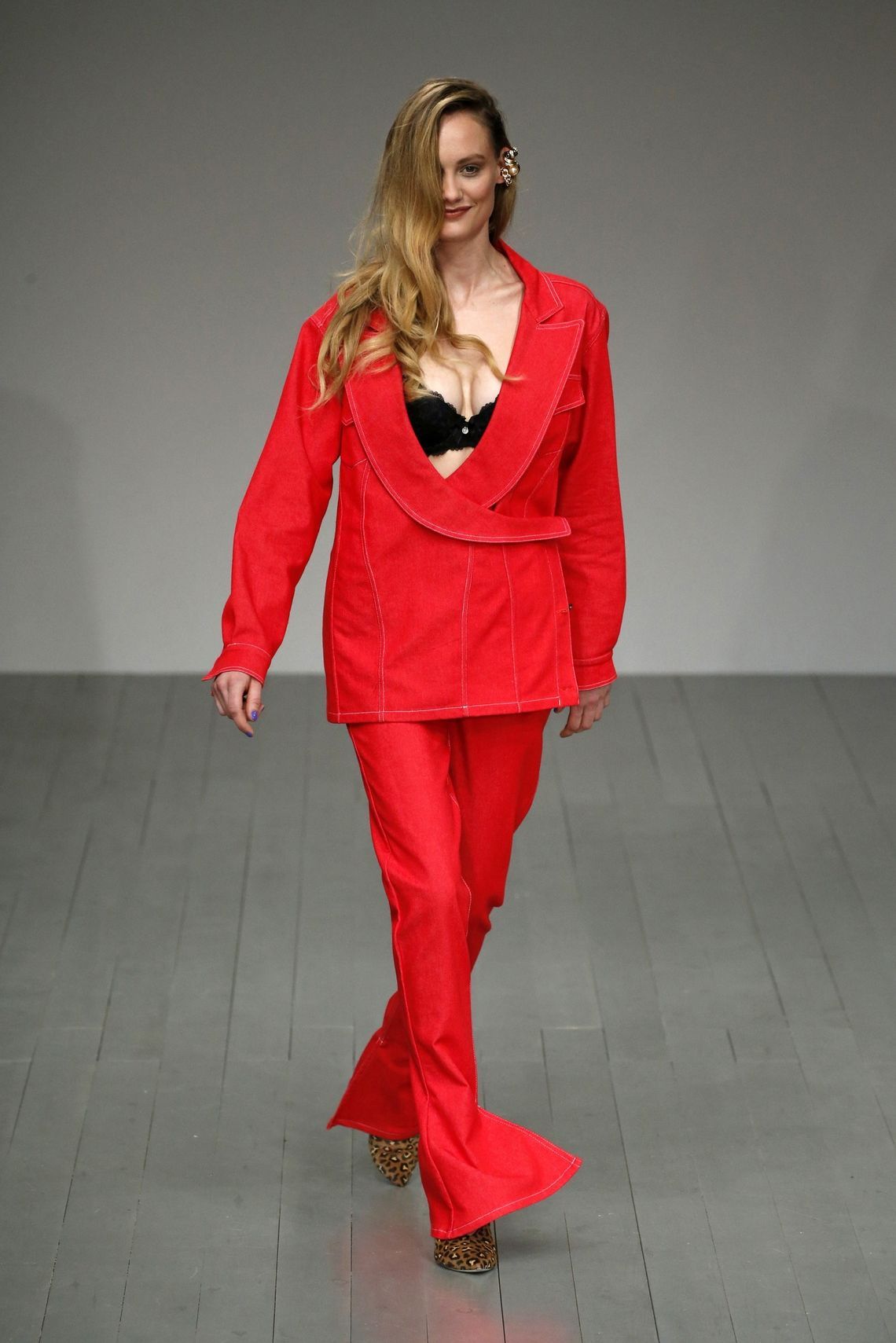 Marta Jakubowski pokazała kolekcję inspirowaną Whitney Houston i supermodelkami lat 90.